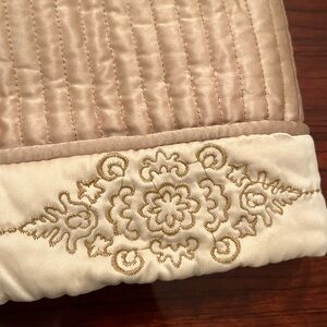Pillow Sham size 26 by 26 inches (1)